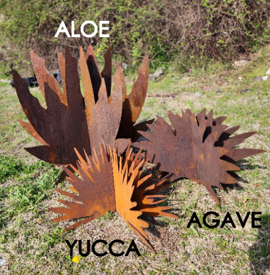 Succulent Plant Metal Yard Sculpture - Yard Art Sculpture - Succulent Plant - Yucca