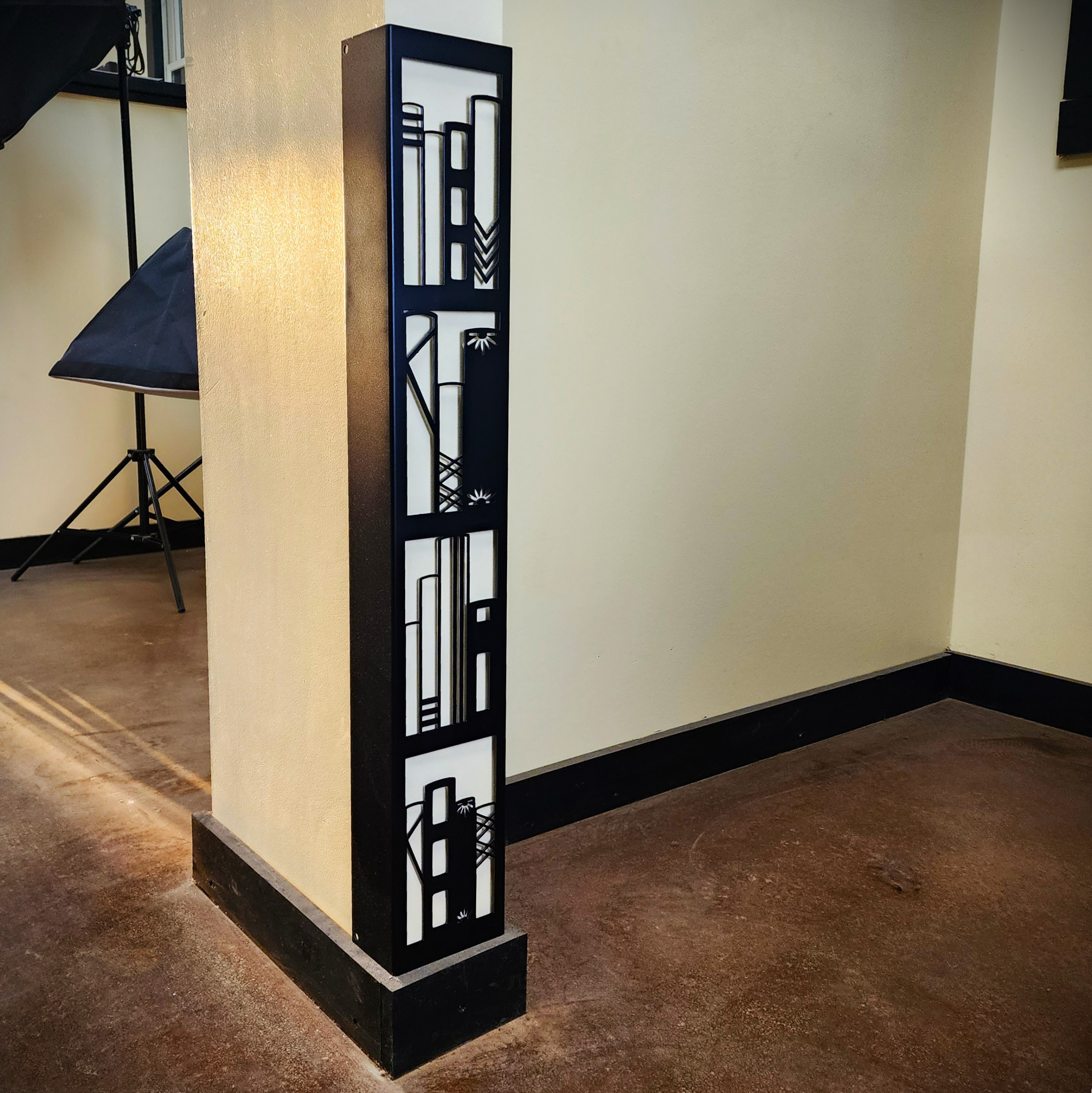 Bookcase Style Decorative Corner Guard - Home Decor – Maker Table
