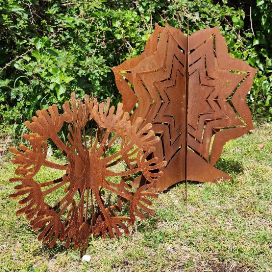 Amaryllis Garden Decor - Birth Flower Month - Metal Yard Art Sculpture - Dandelion Puff - Maker Table