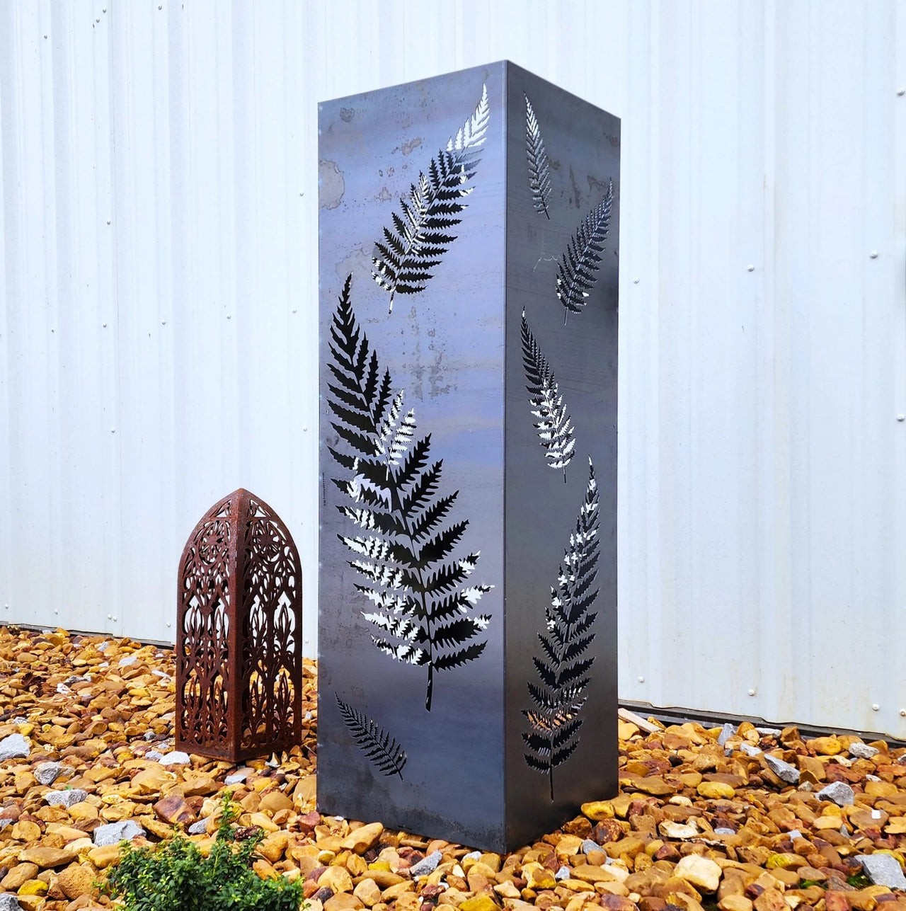 Fern Garden Column Pre-Rusted - Garden Decor - Garden Statue - Well Pump Cover - Metal Yard Art - Furniture and Decor - Garden Sculpture