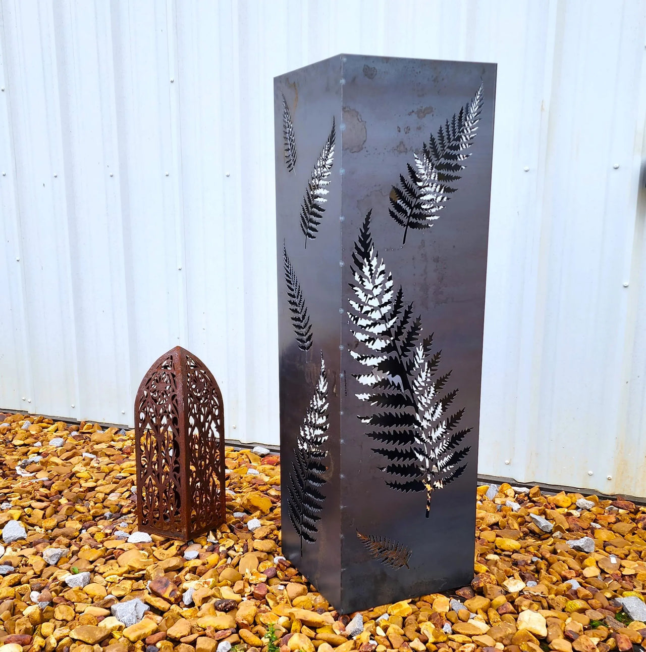 Fern Garden Column Pre-Rusted - Garden Decor - Garden Statue - Well Pump Cover - Metal Yard Art - Furniture and Decor - Garden Sculpture