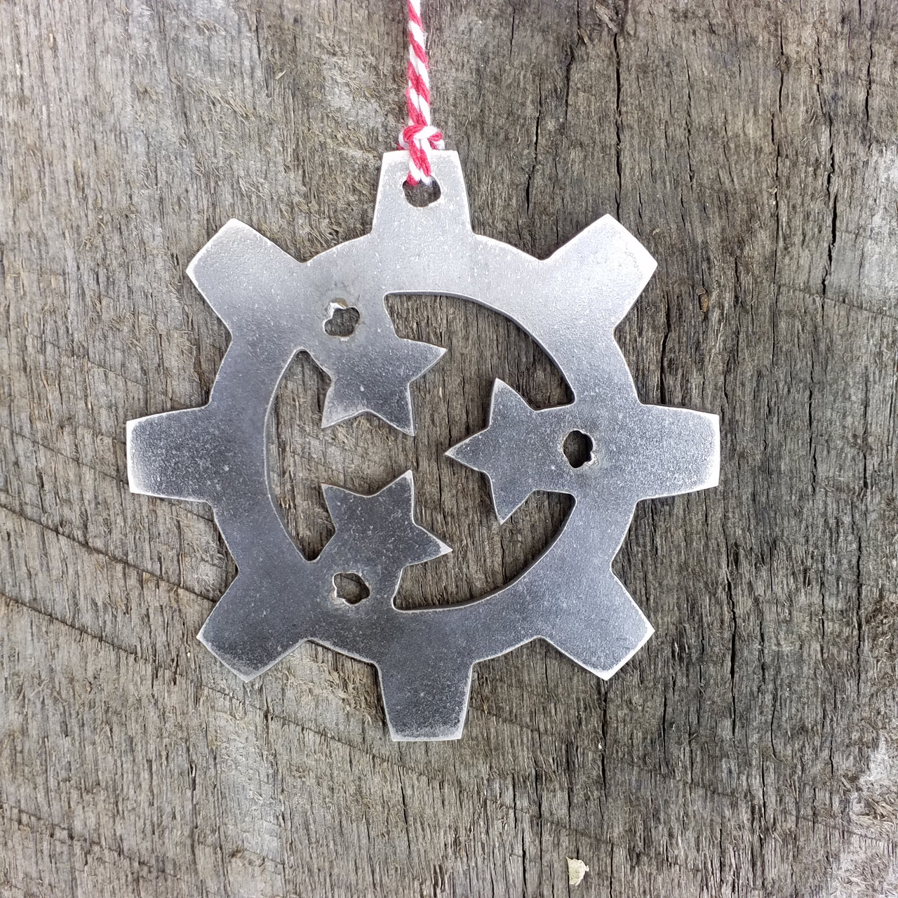 Gear Tristar Christmas Ornament - FREE SHIPPING, Stocking Stuffer, Holiday Gift, Tree, Tennessee
