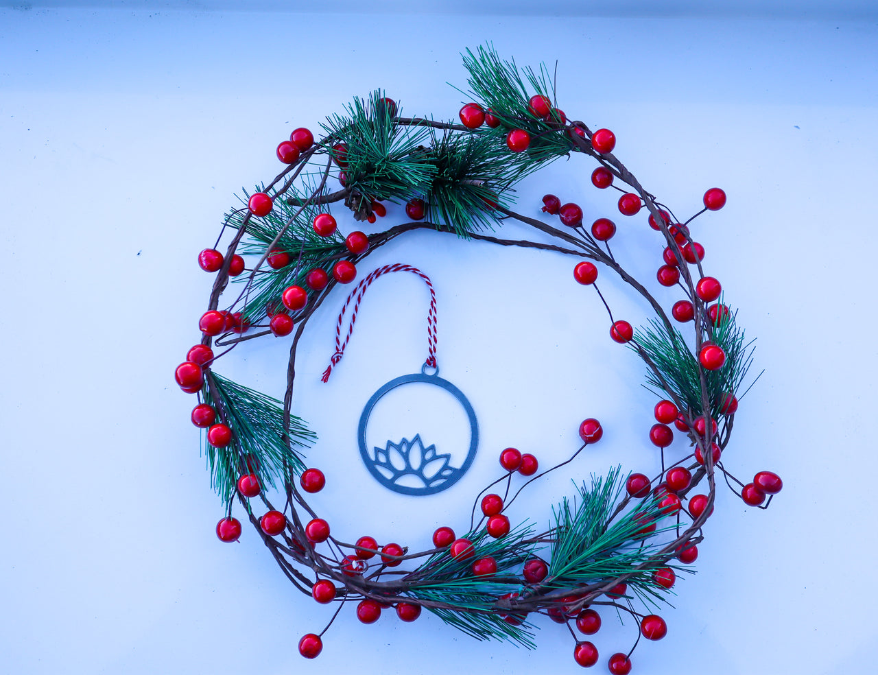 Round Lotus Christmas Ornament - Holiday Stocking Stuffer Gift - Tree Home Decor