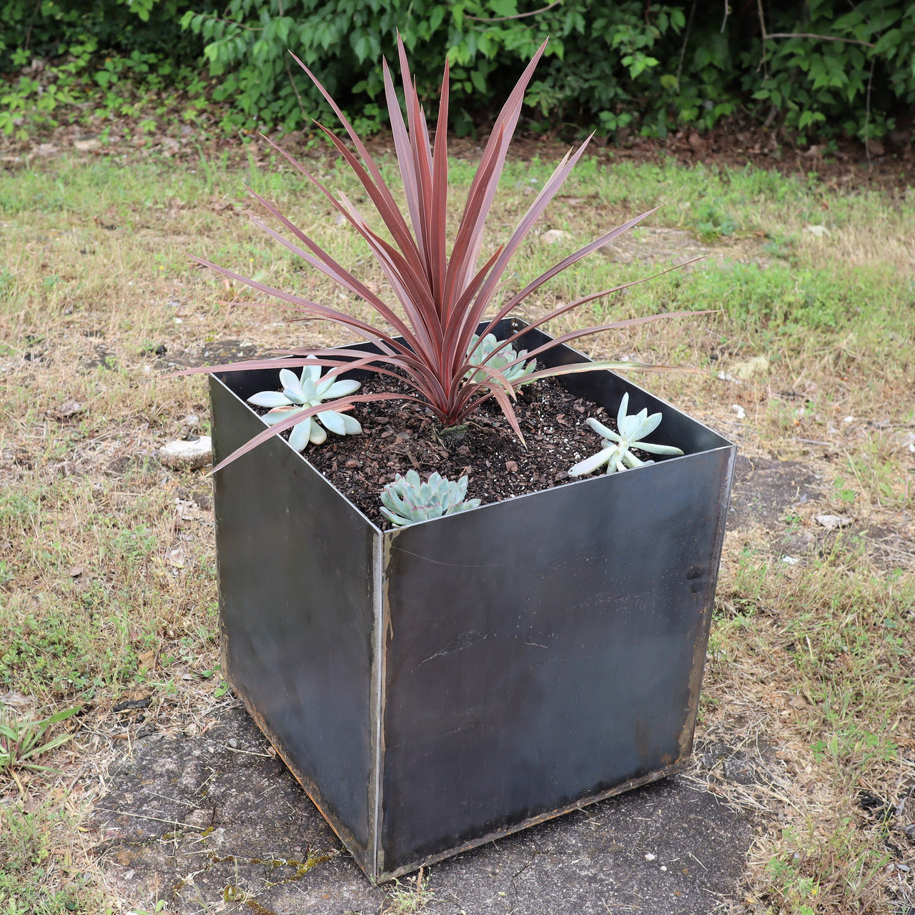 Modern Metal Planter - 16" x 16" x 16" Geometric Cube Plant Pot - Patio Garden Decor