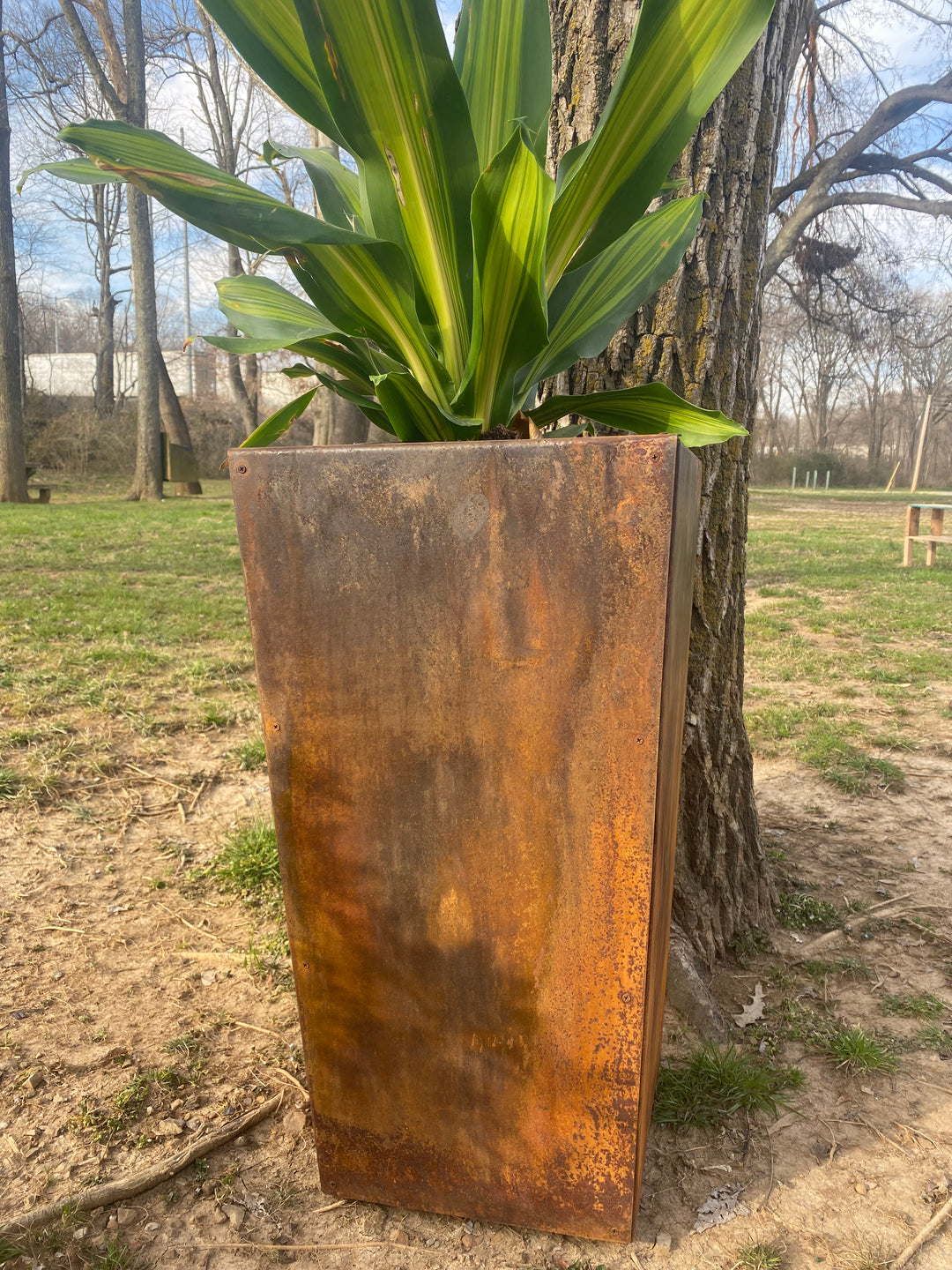 26 inch planter pots 26" Tall Steel Pedestal Planter – Outdoor Rust, Black, Silver, Red, or Galvanized