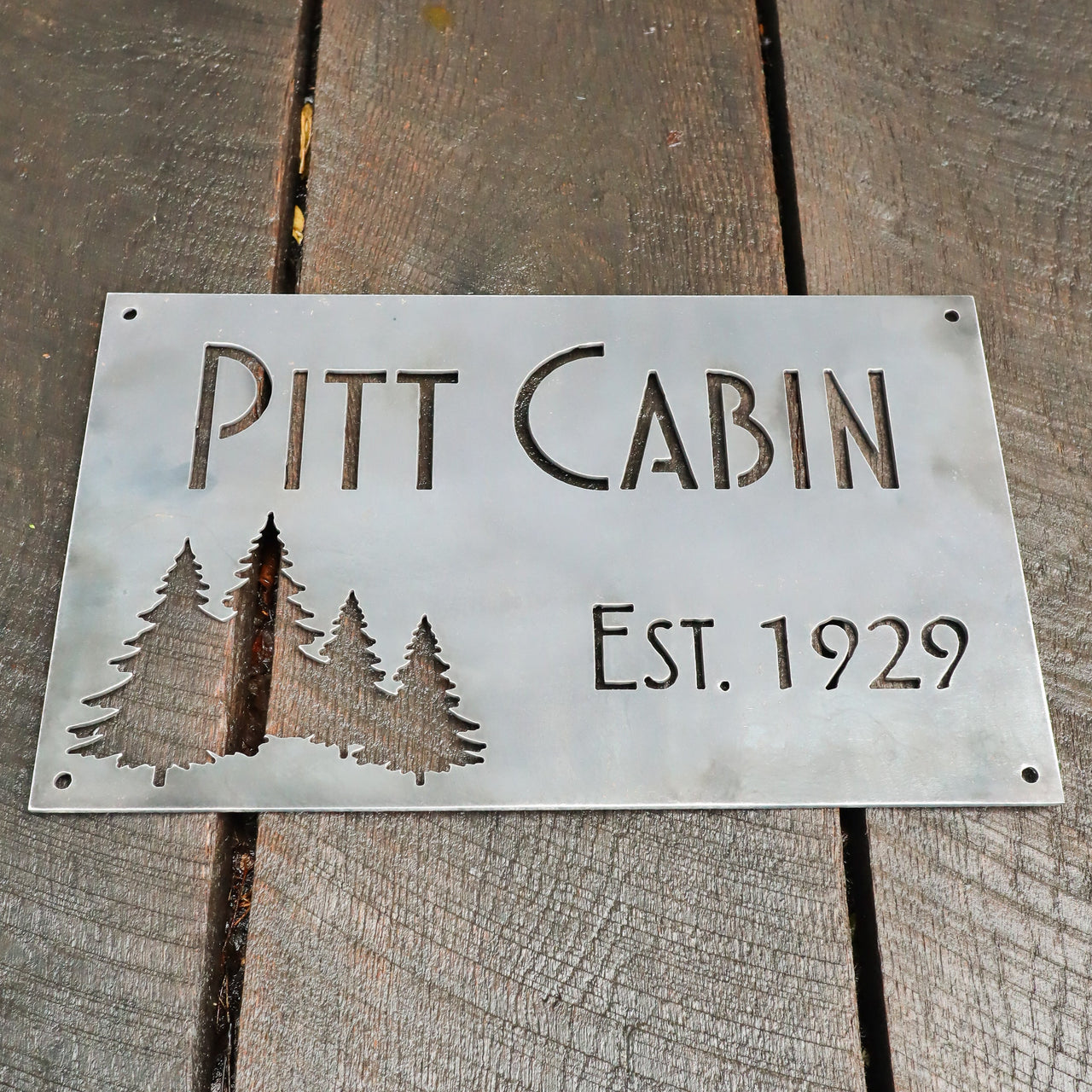 Personalized Metal Cabin Sign - Custom Family Name Decor - Mountain Home Gift