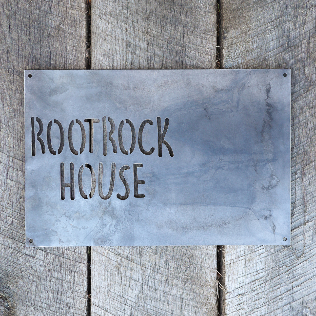 Modern Metal House Plaque - Minimalist Family Name Home Sign