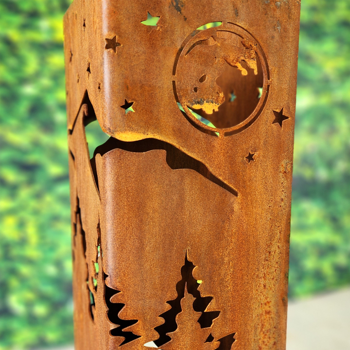 Wolf Mountain Scene Garden Columns