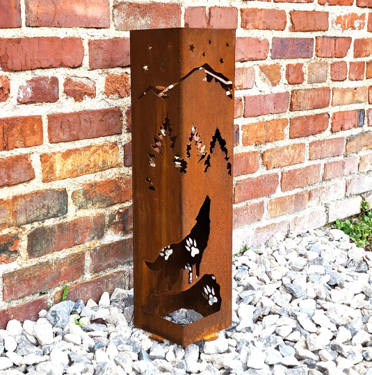 Wolf Mountain Scene Garden Columns