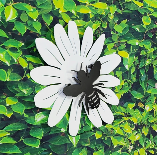 Bee on Flower Layered Metal Sign - Daisy Flower - Custom Metal Sign