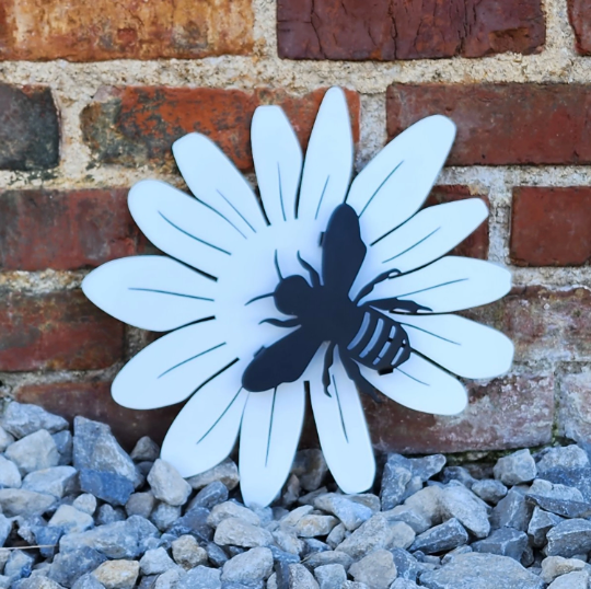 Bee on Flower Layered Metal Sign - Daisy Flower - Custom Metal Sign