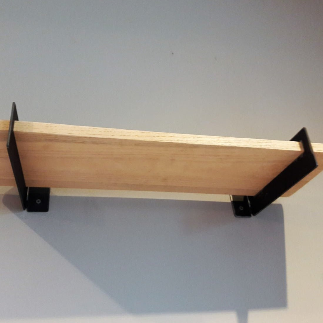 Using Shelf Standards and Brackets from Different Manufacturers